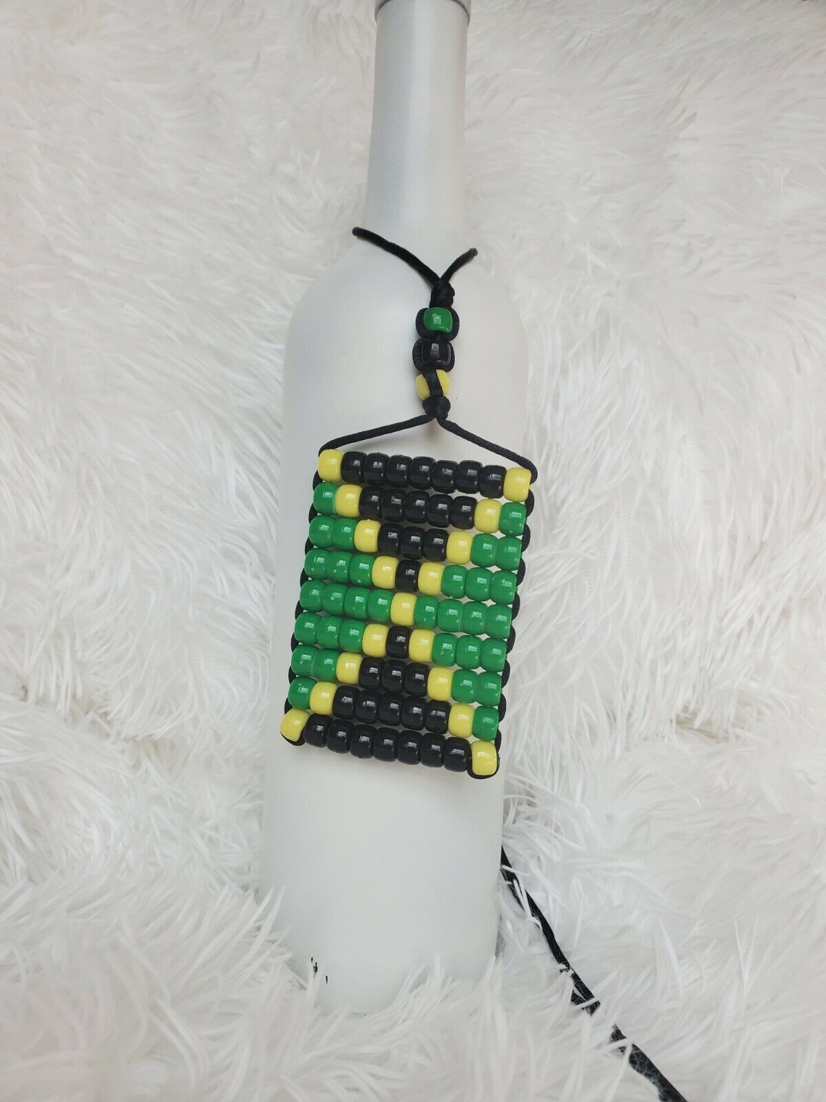 Jamaican Flag. Reggae Girls Beaded Flag 2.5" x 3". Adjustable